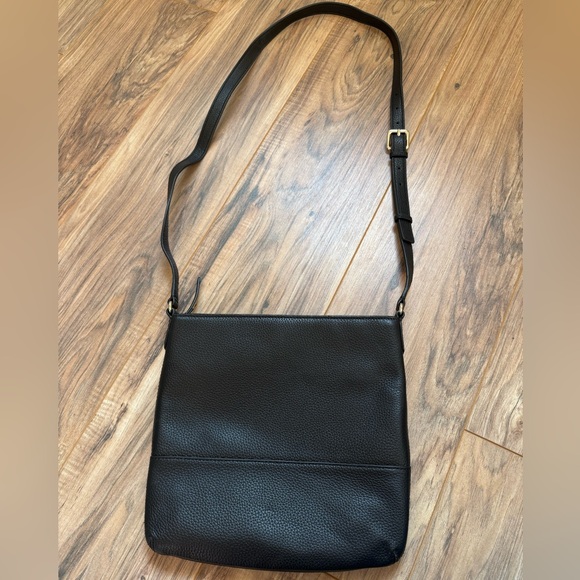 Kate Spade southport avenue cora crossbody bag
Kate Spade New York - Picture 6 of 16